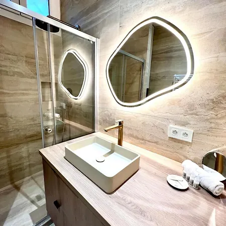 Au Port De Sublime 2 Pieces Renove A Neuf Climatise 尼斯